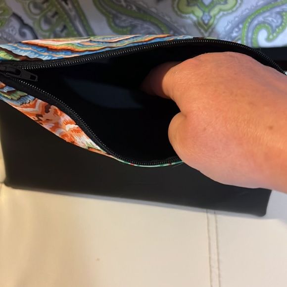 Abstract Fold Over Clutch Purse Bag - Picture 3 of 4